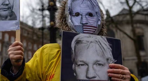 Julian Assange Is Being ‘Slowly Assassinated’ by U.S., Insiders Say