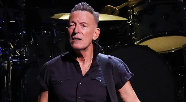 Anti-Trump Singer Bruce Springsteen Cancels Shows As 'Health Issues' Derails Tour