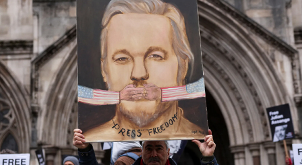 Julian Assange Wins Right to Challenge U.S. Extradition